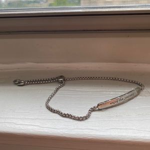 Motivational bracelet